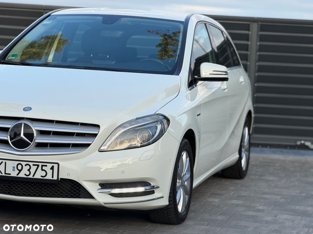 Mercedes-Benz Klasa B 180 - 29