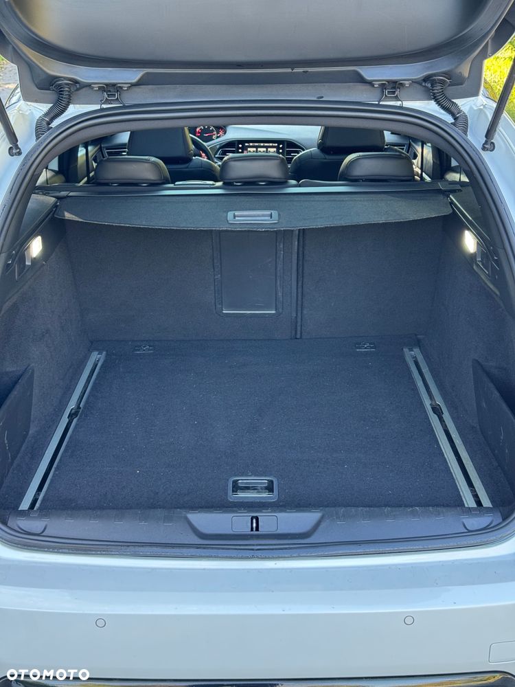 Peugeot 308 - 33