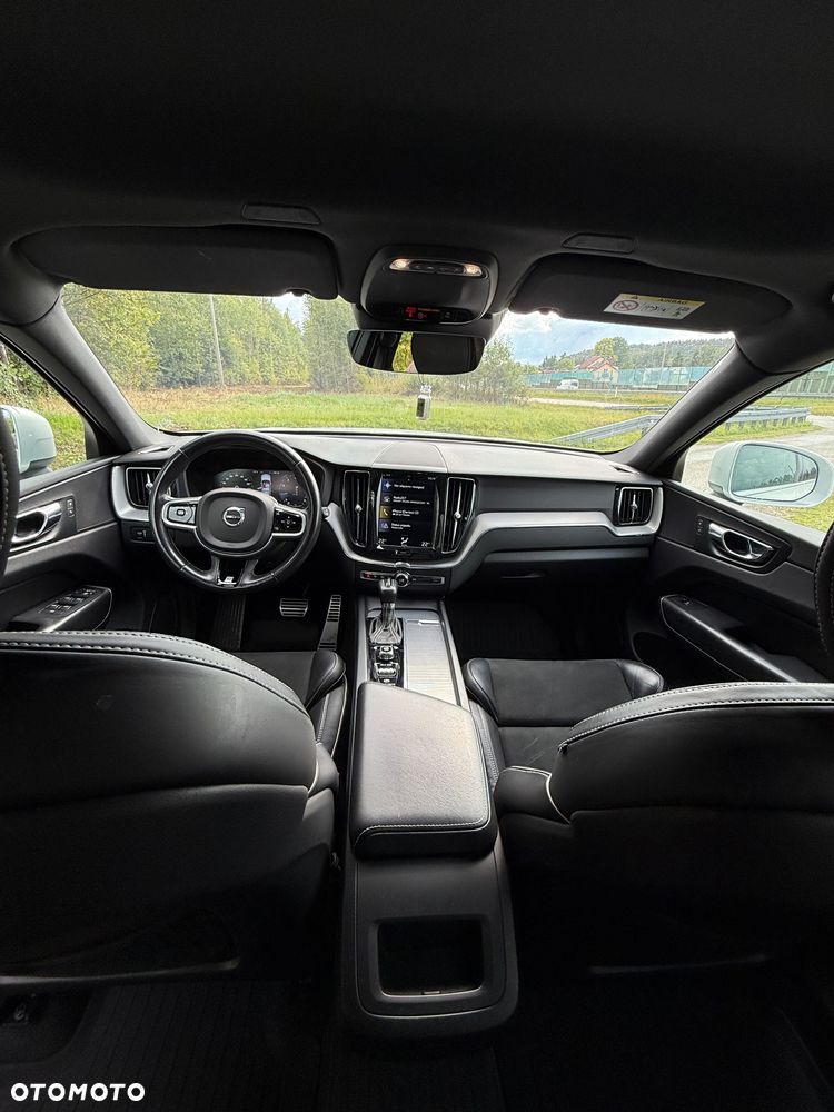Volvo XC 60 T5 R-Design - 23