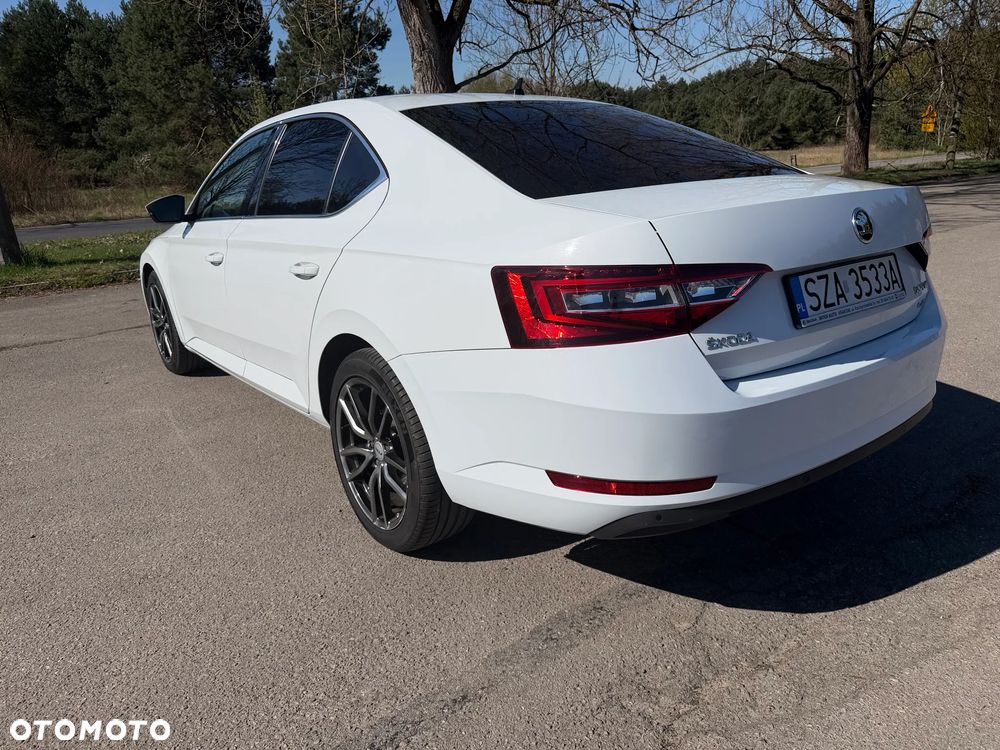 Skoda Superb 2.0 TDI 4x4 Ambition DSG - 6