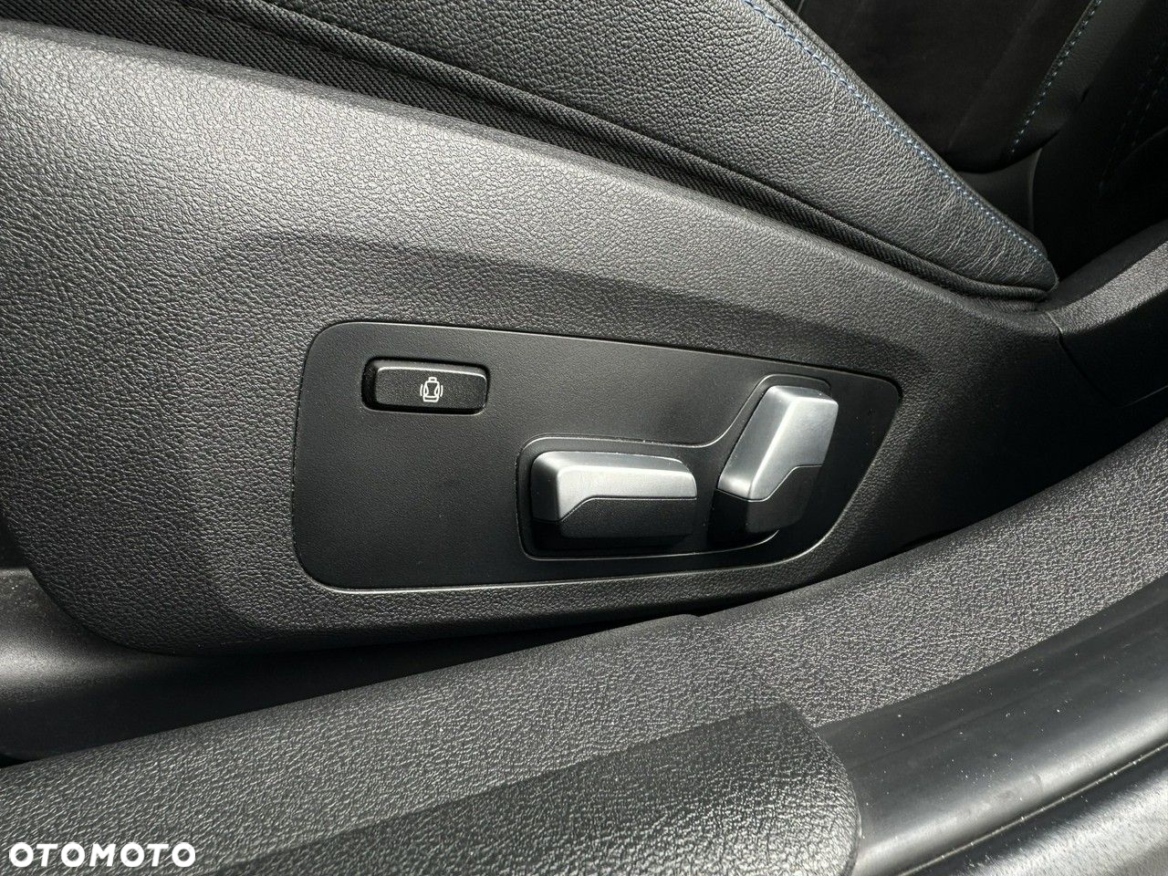 BMW Seria 3 - 25