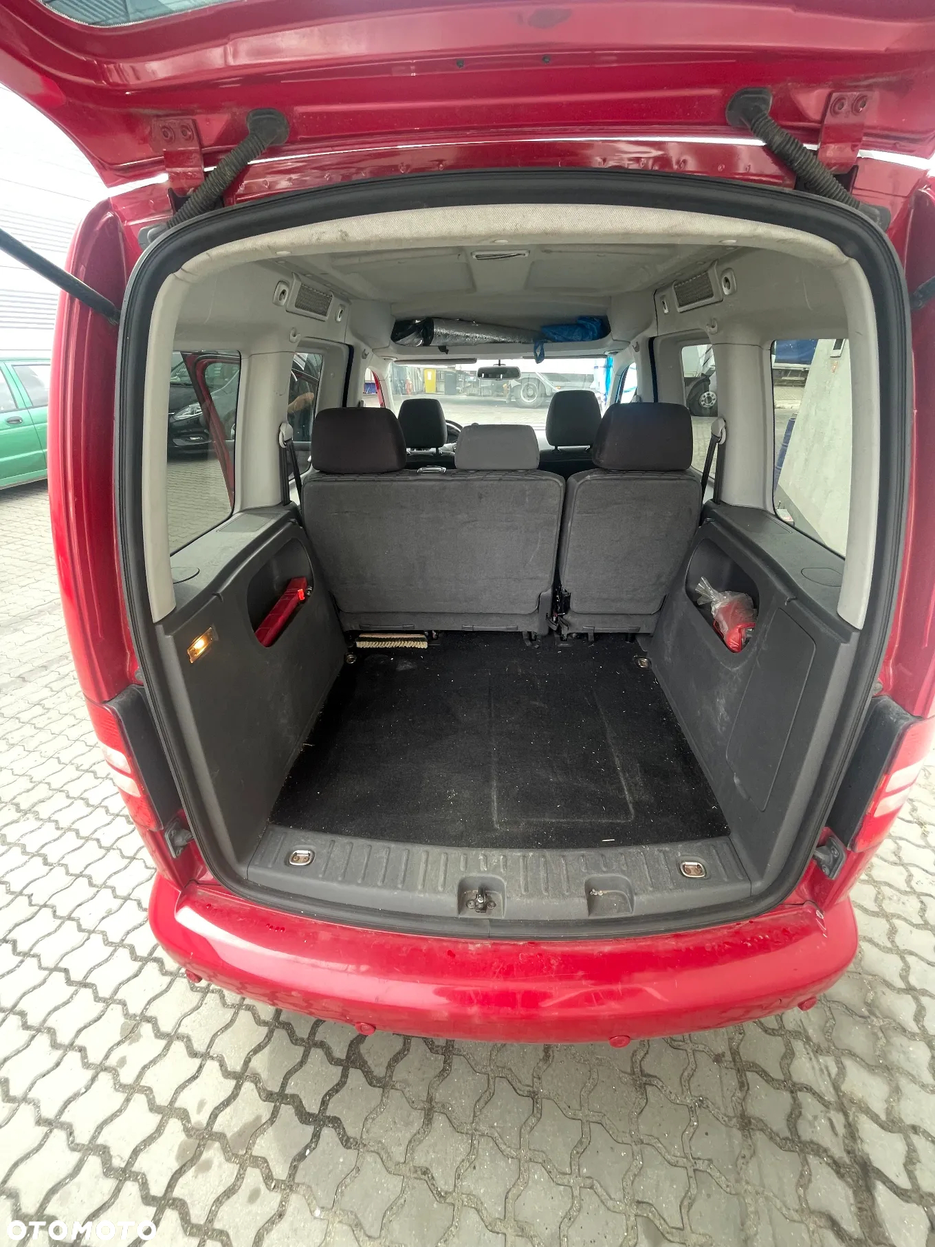 Volkswagen Caddy - 11