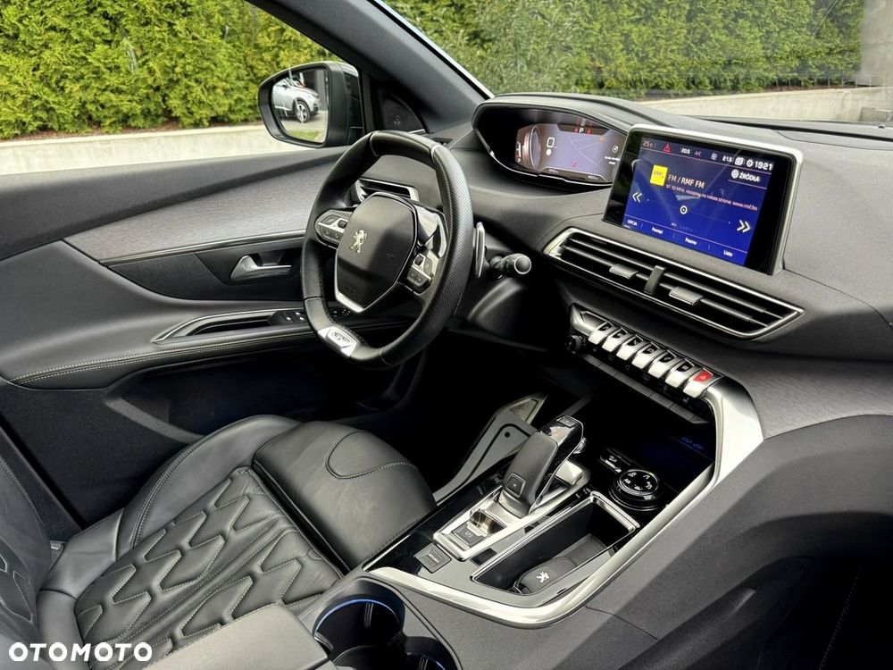 Peugeot 5008 - 9