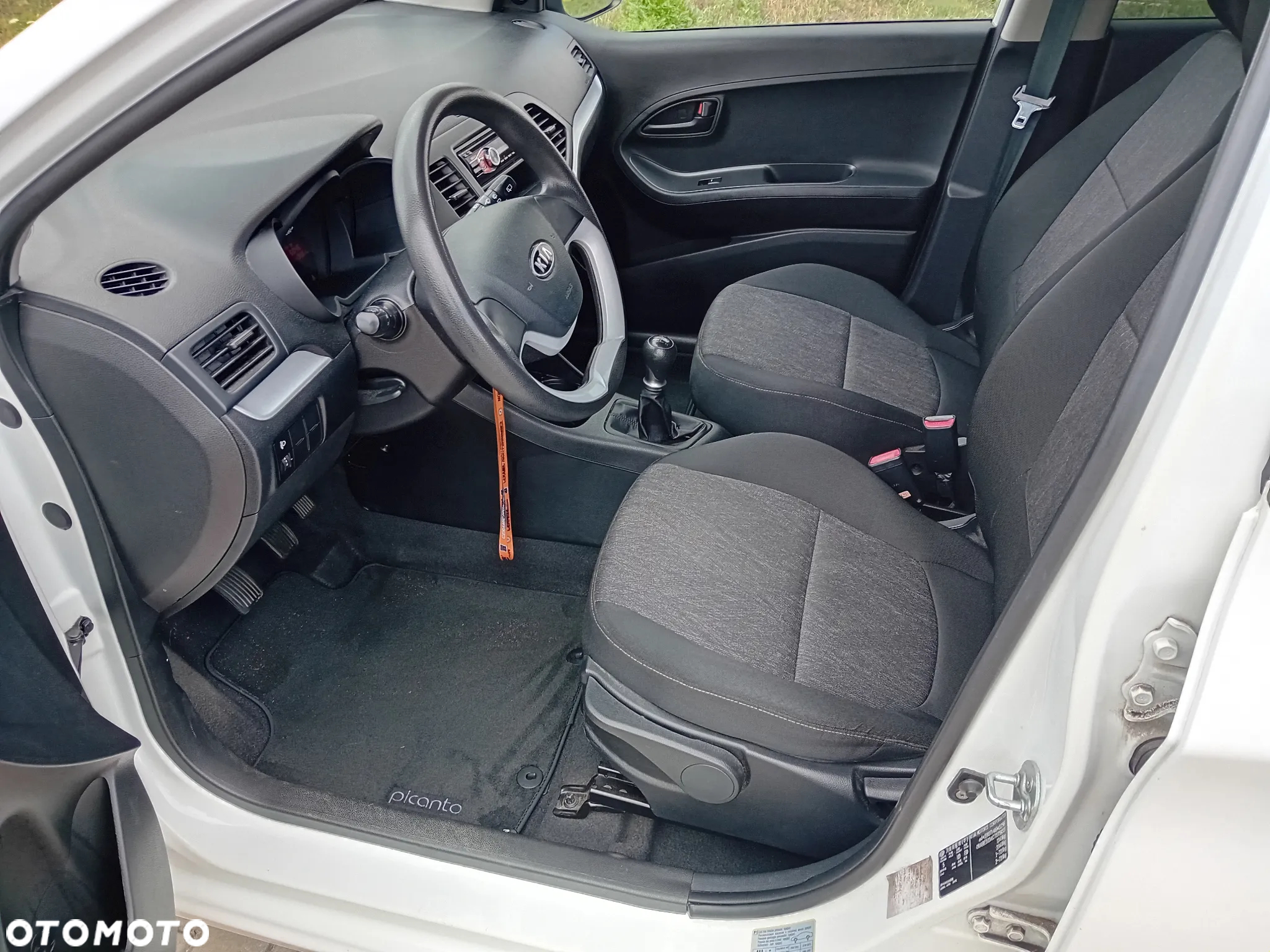 Kia Picanto 1.0 Attract - 10
