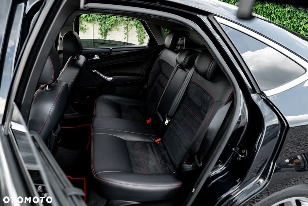 Ford Mondeo 2.0 EcoBoost Titanium S - 21
