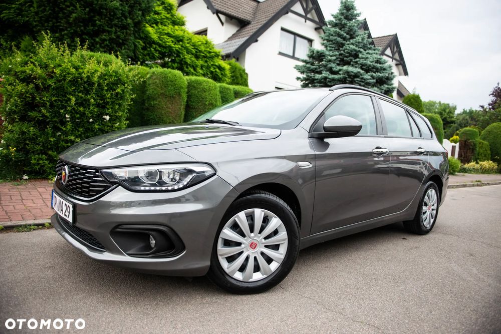 Fiat Tipo 1.4 T-Jet 16v Easy - 1