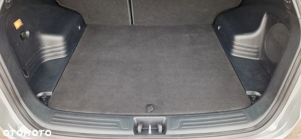 Hyundai ix35 blue 1.6 2WD Finale Silver - 24