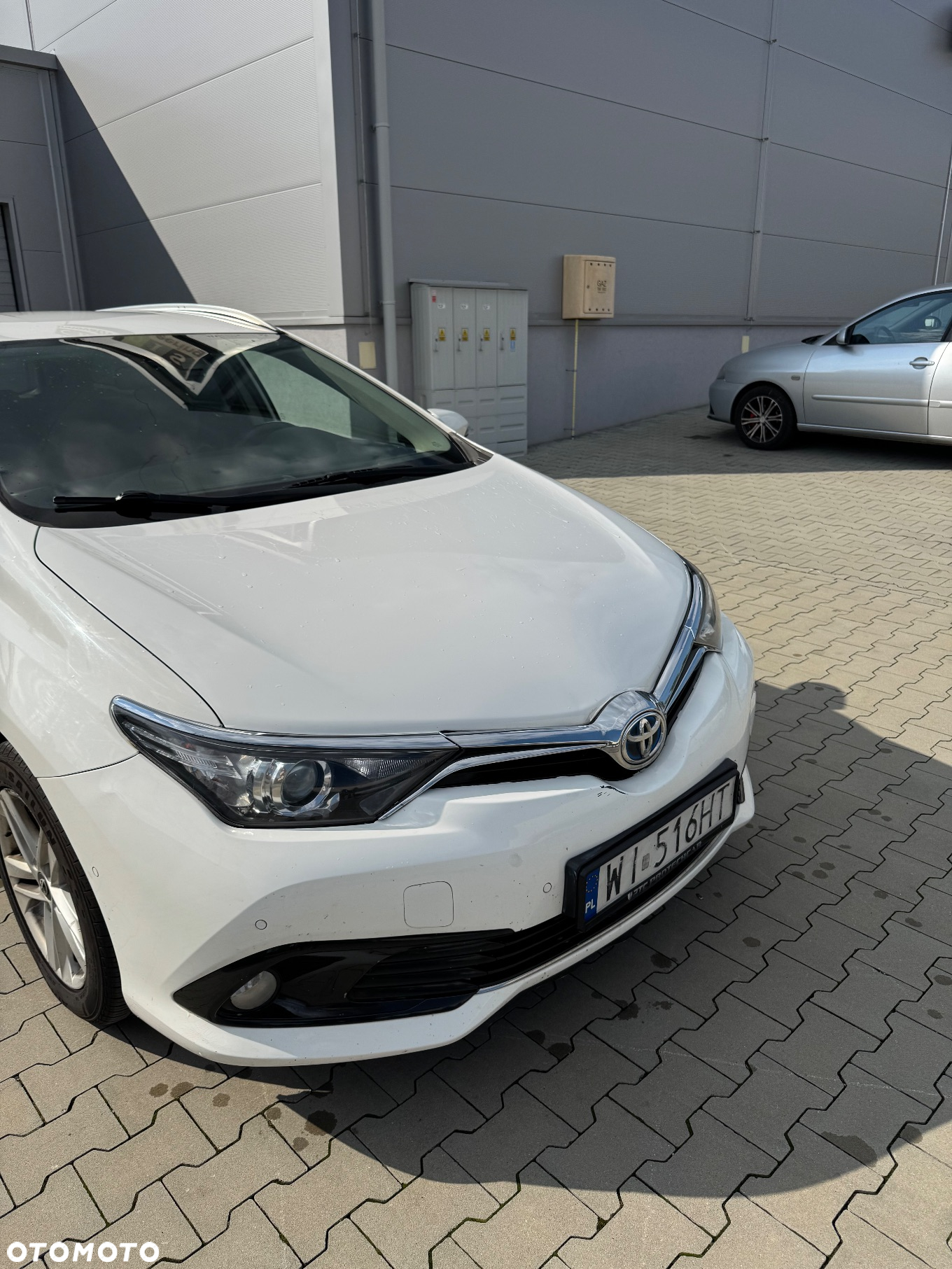 Toyota Auris Hybrid 135 Prestige - 2