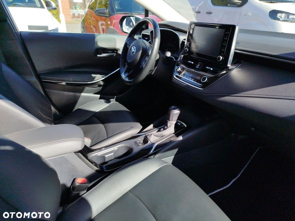 Toyota Corolla 1.8 Hybrid Executive - 9