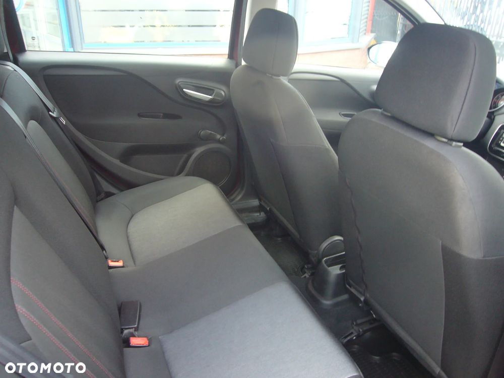 Fiat Punto 1.2 Young - 16