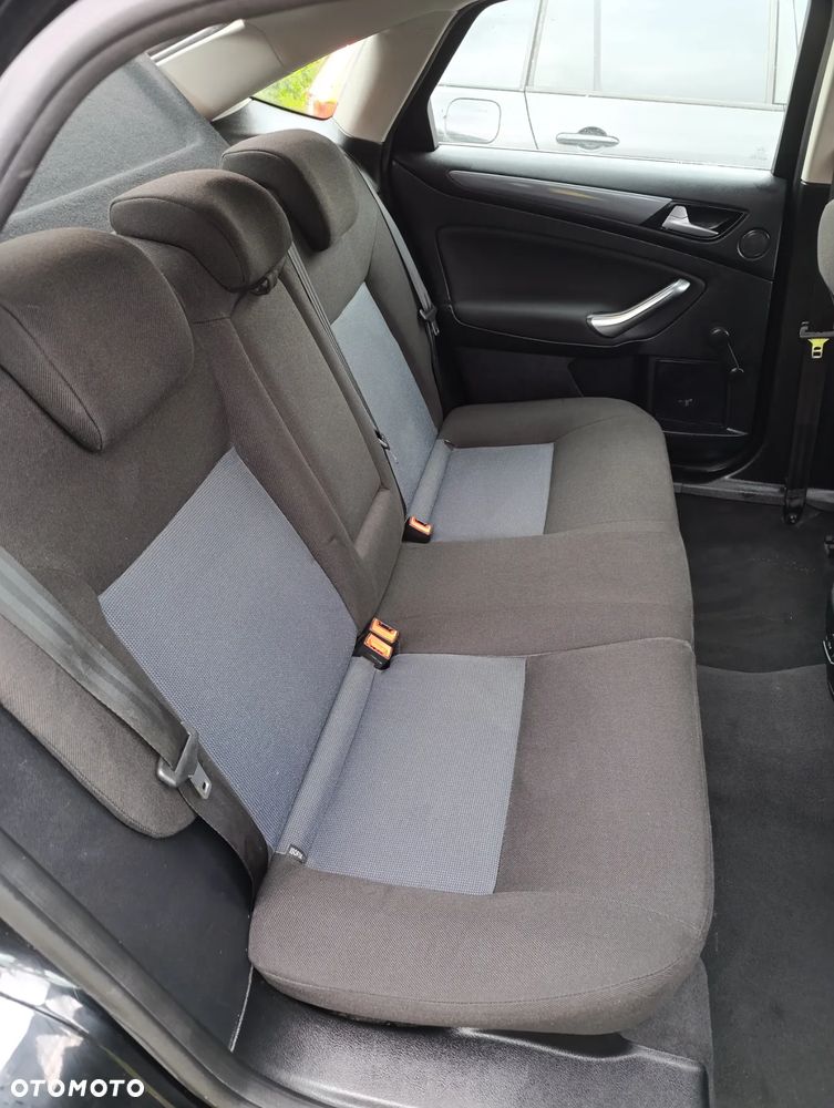 Ford Mondeo 1.6 Gold X Plus - 6