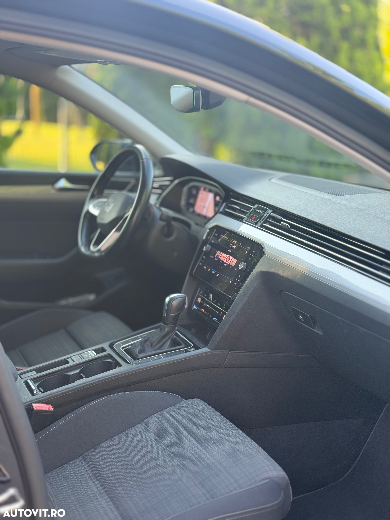 Volkswagen Passat 2.0 TDI DSG Trendline - 8