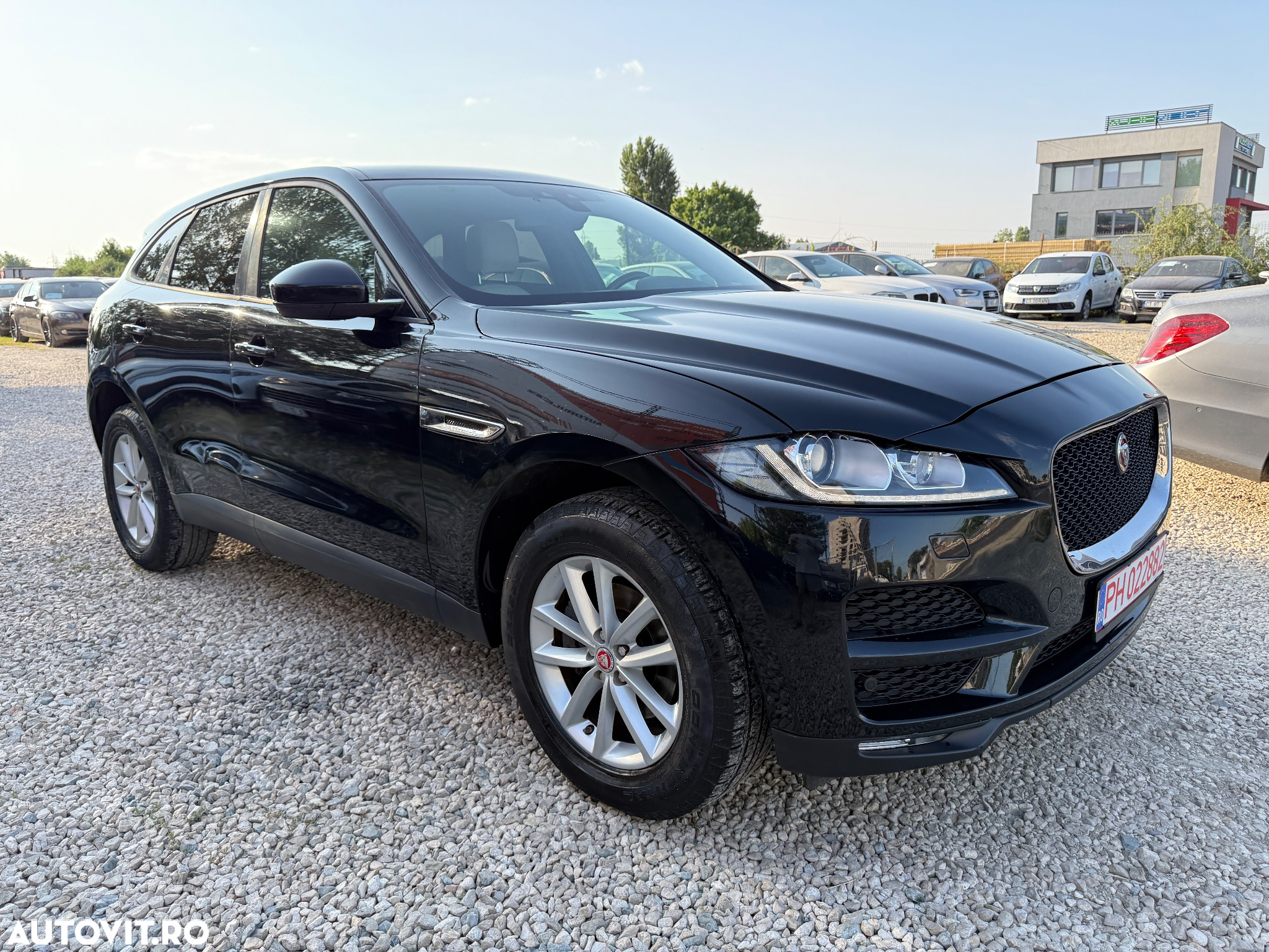 Jaguar F-Pace 20d AWD Aut. Prestige - 11