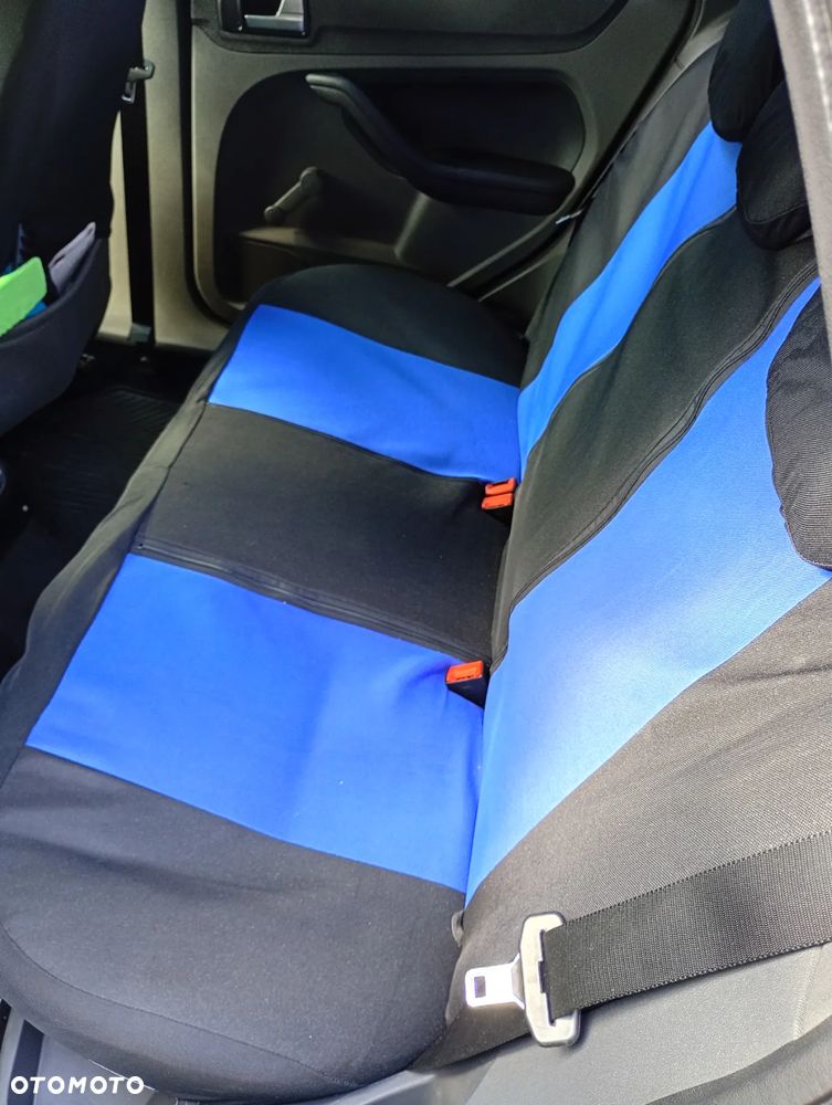 Ford Focus - 13