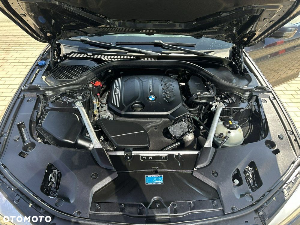 BMW Seria 5 520d Luxury Line - 37