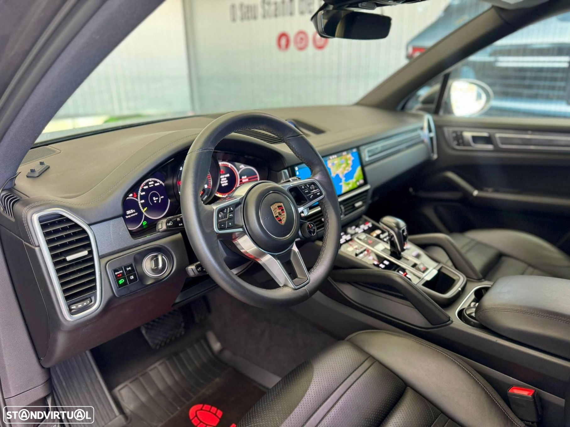 Porsche Cayenne - 12
