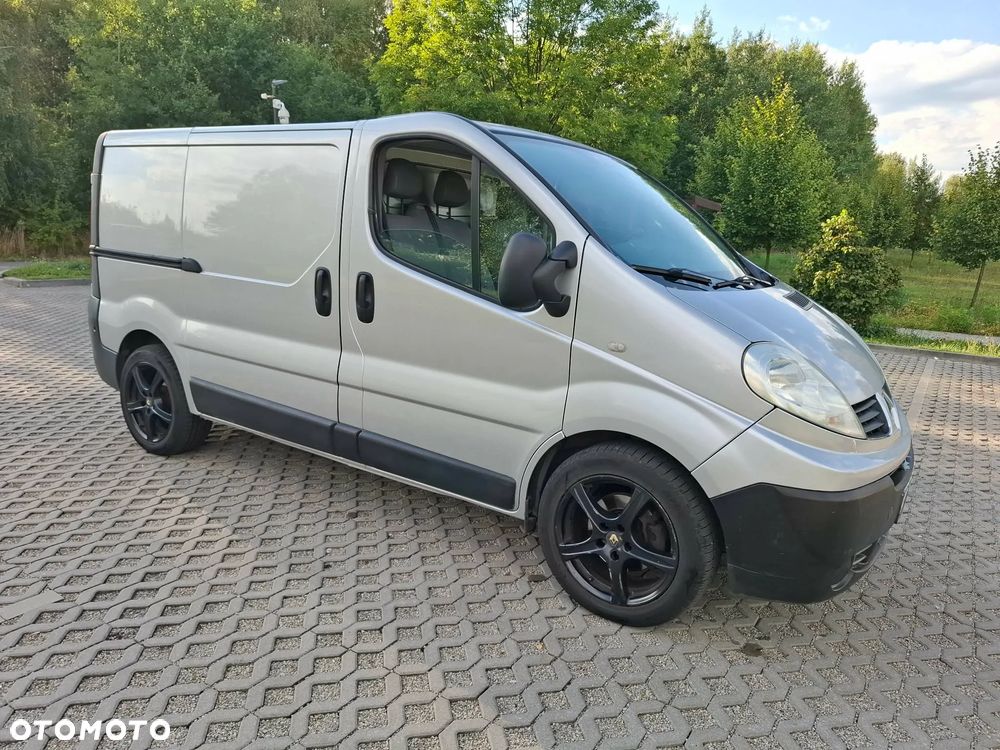 Renault Trafic - 2