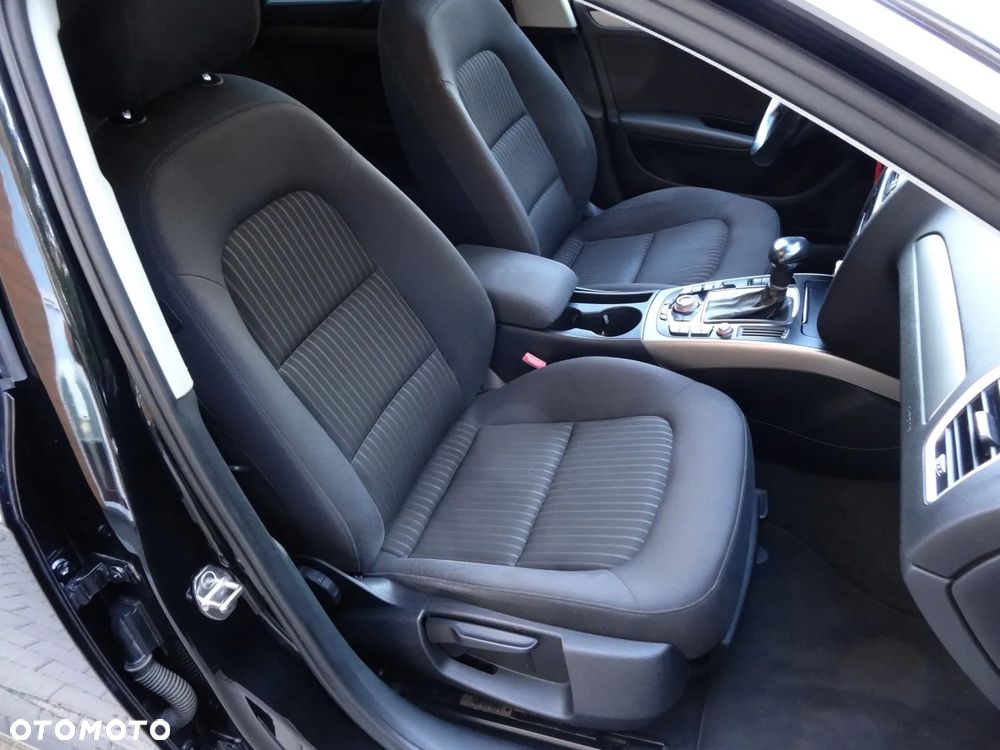 Audi A4 Avant 2.0 TDI Multitronic - 26