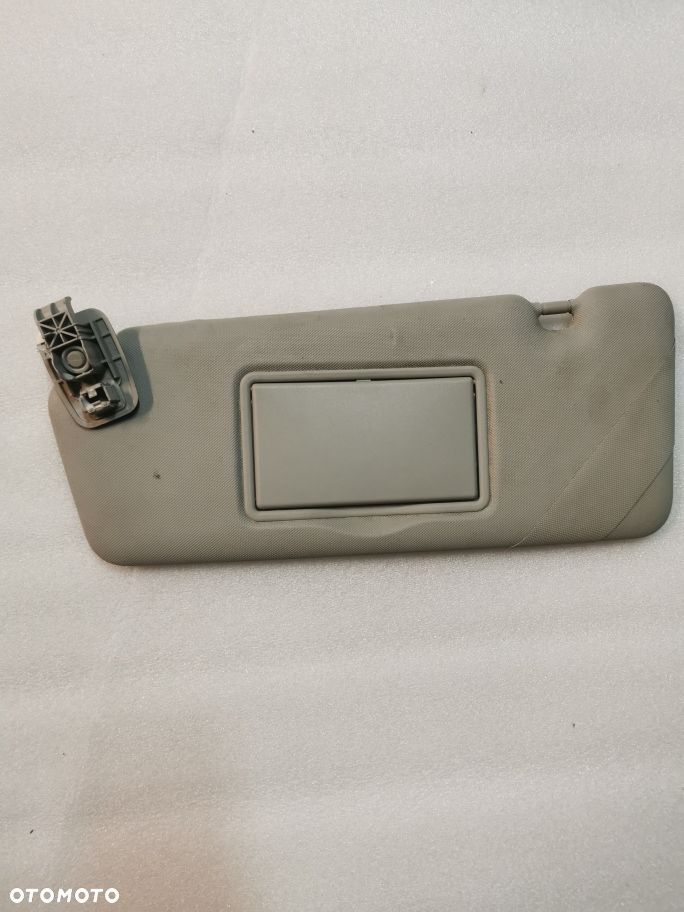 Renault Captur 2013 rok osłona daszek słoneczko 568142042 - 2