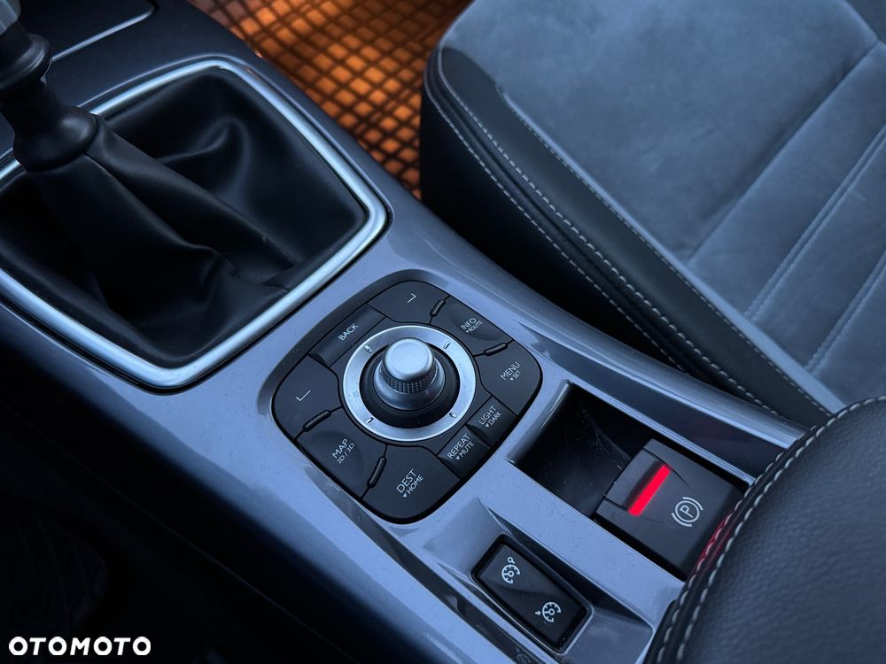 Renault Laguna 2.0 dCi Tech Run - 12