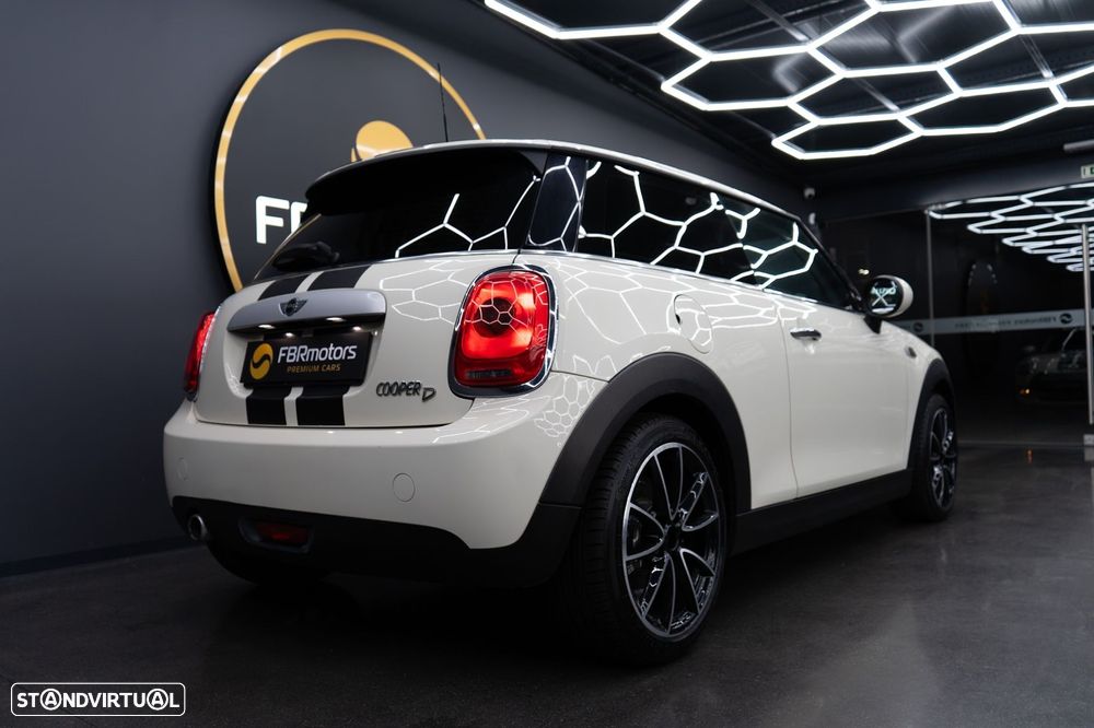 MINI 3 Portas Cooper D - 10