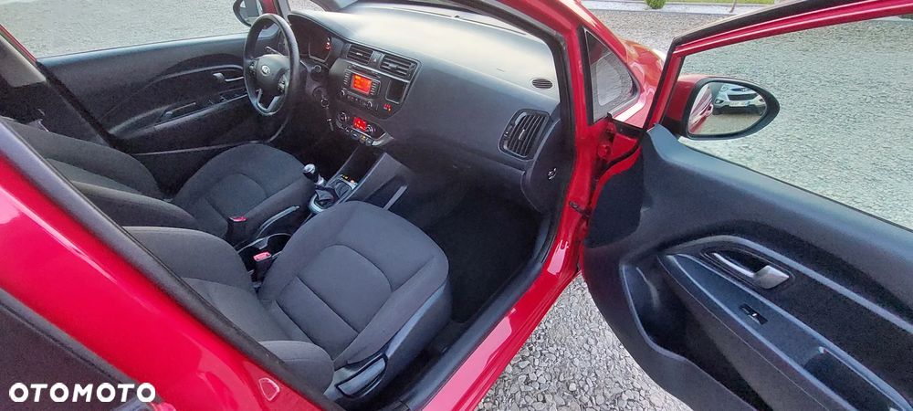 Kia Rio 1.2 Dream Team Edition - 15