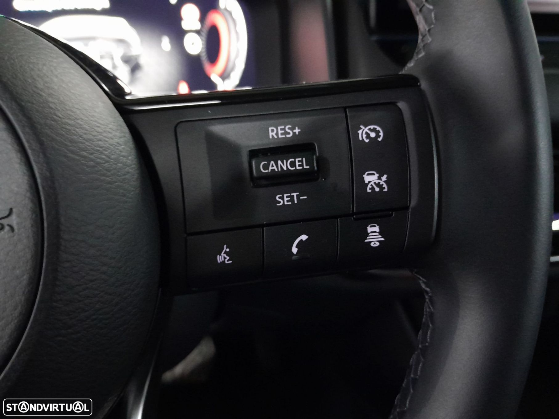 Nissan Qashqai 1.3 DIG-T N-Connecta LED - 10