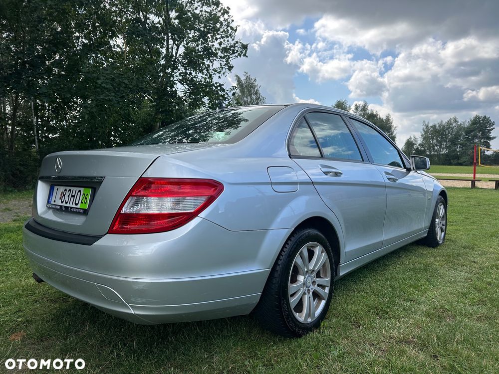 Mercedes-Benz Klasa C 180 Kompressor BlueEFFICIENCY - 12
