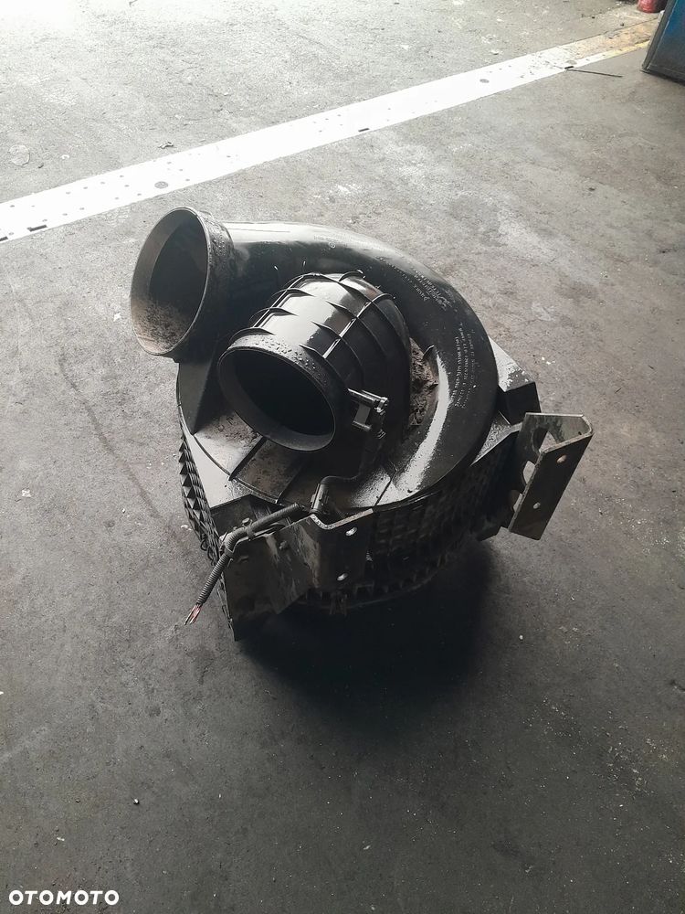 Obudowa filtra powietrza Mercedes Actros/Axor A0040942504 - 2