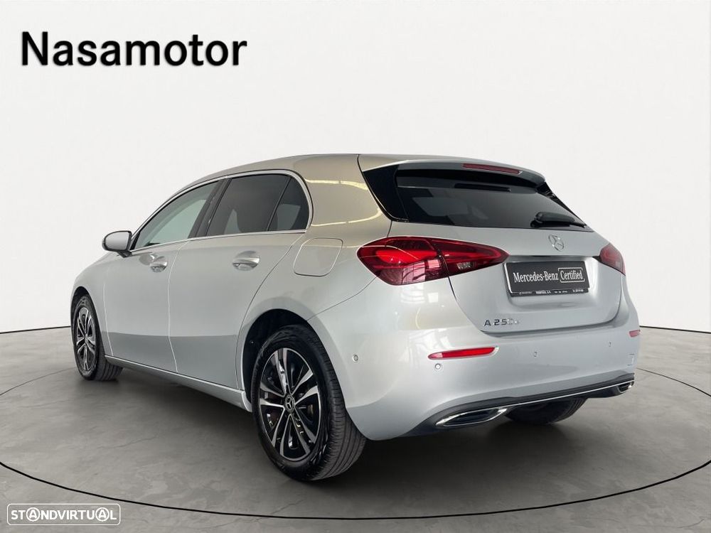 Mercedes-Benz A 250 e Progressive - 2