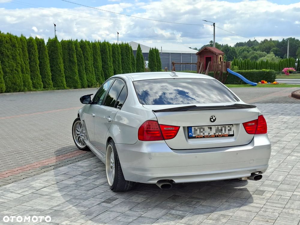 BMW Seria 3 320d - 4