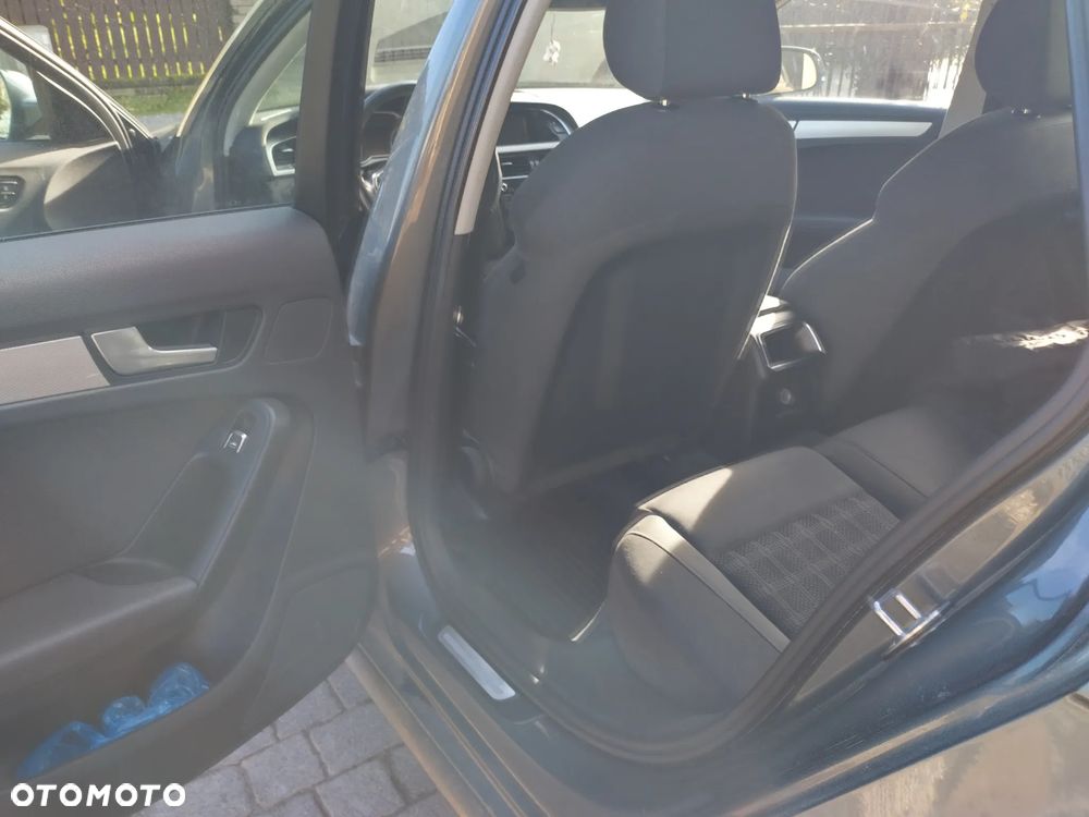 Audi A4 Avant - 16