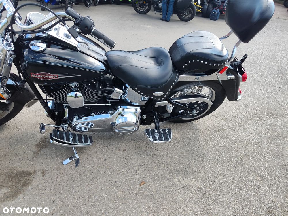 Harley-Davidson Softail Heritage Classic - 13