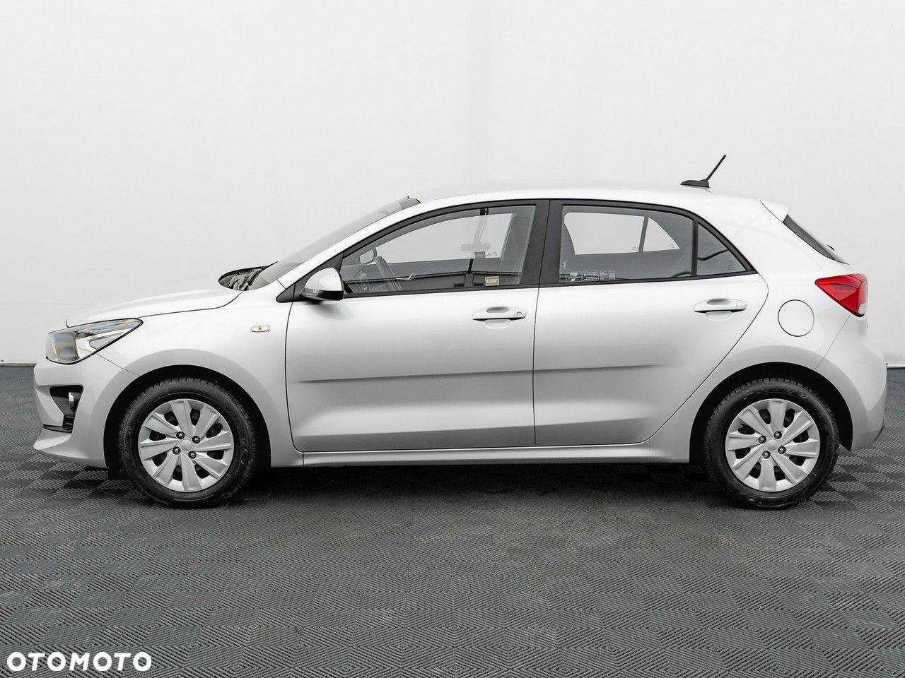 Kia Rio 1.2 M - 10