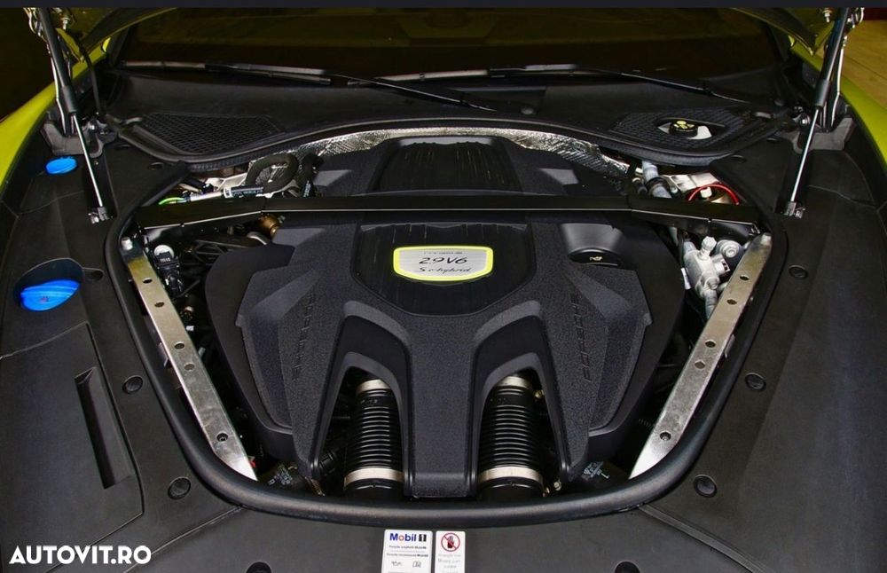 Porsche Panamera 4S E-Hybrid - 10