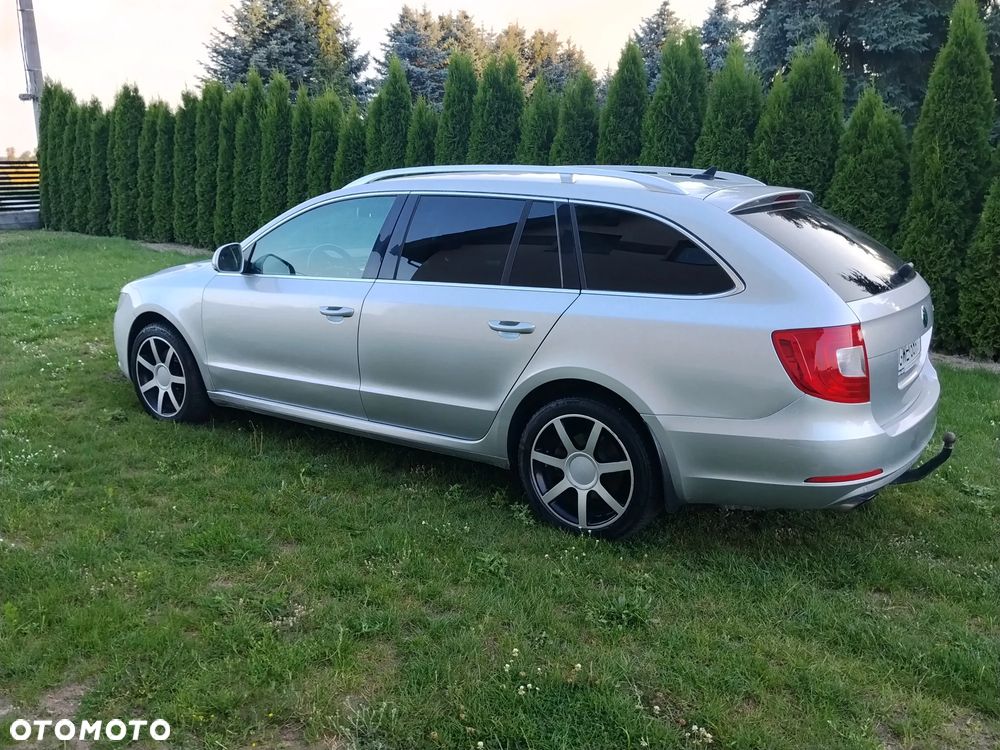 Skoda Superb 1.8 TSI Elegance DSG - 8