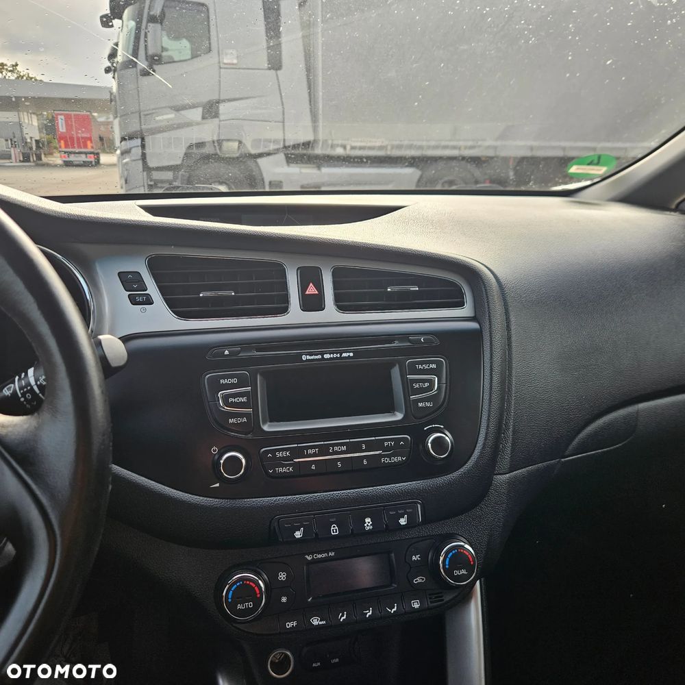 Kia Ceed - 18