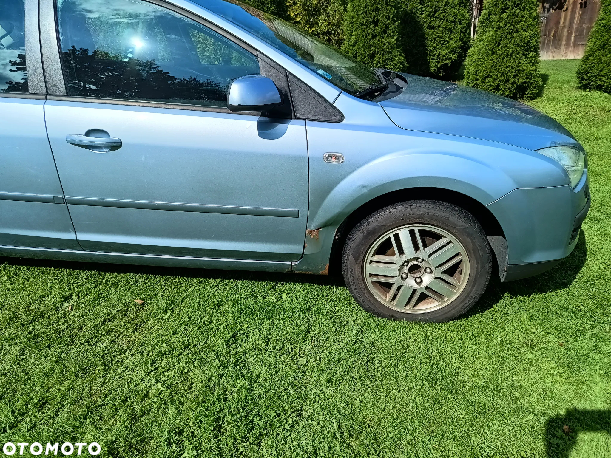 Ford Focus ver-1-6-16v-ghia - 6