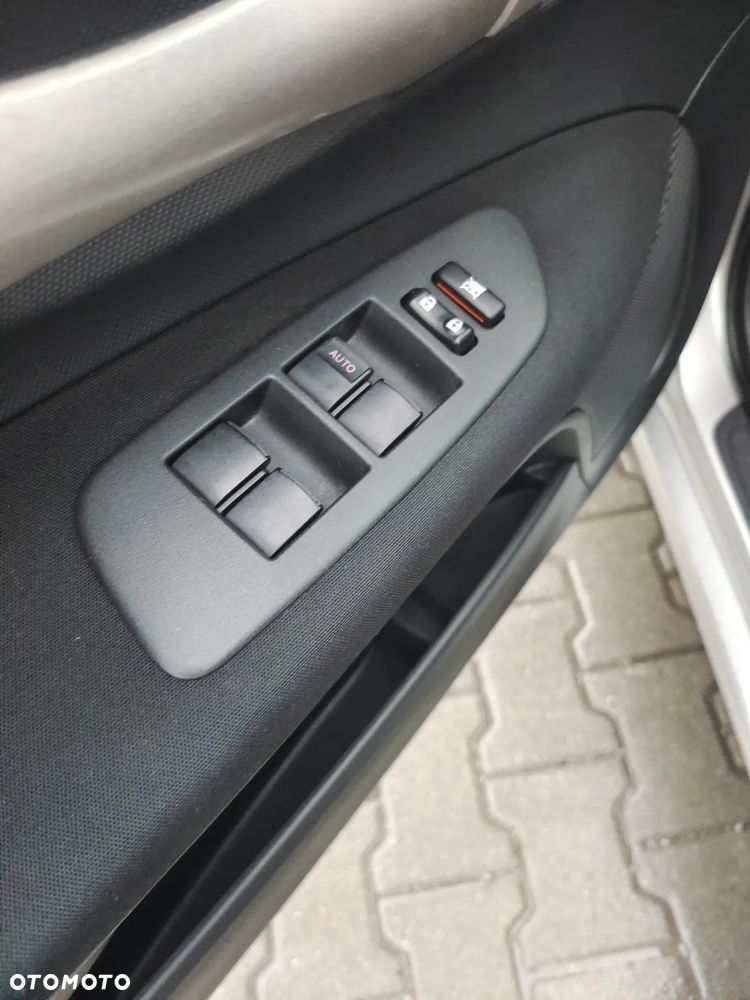 Toyota Auris 1.6 VVT-i Premium - 26