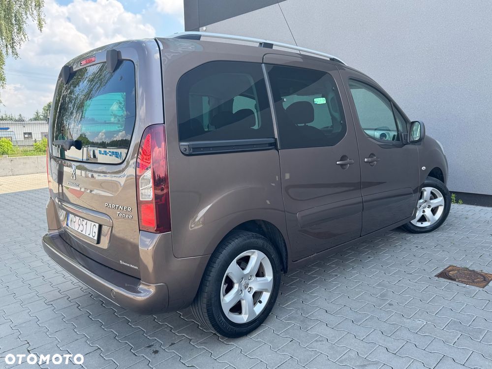 Peugeot Partner 98 VTi Active - 24