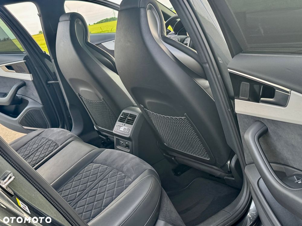 Audi A4 Avant 35 TDI mHEV S Line S tronic - 35