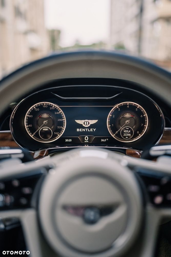 Bentley Continental GT - 11