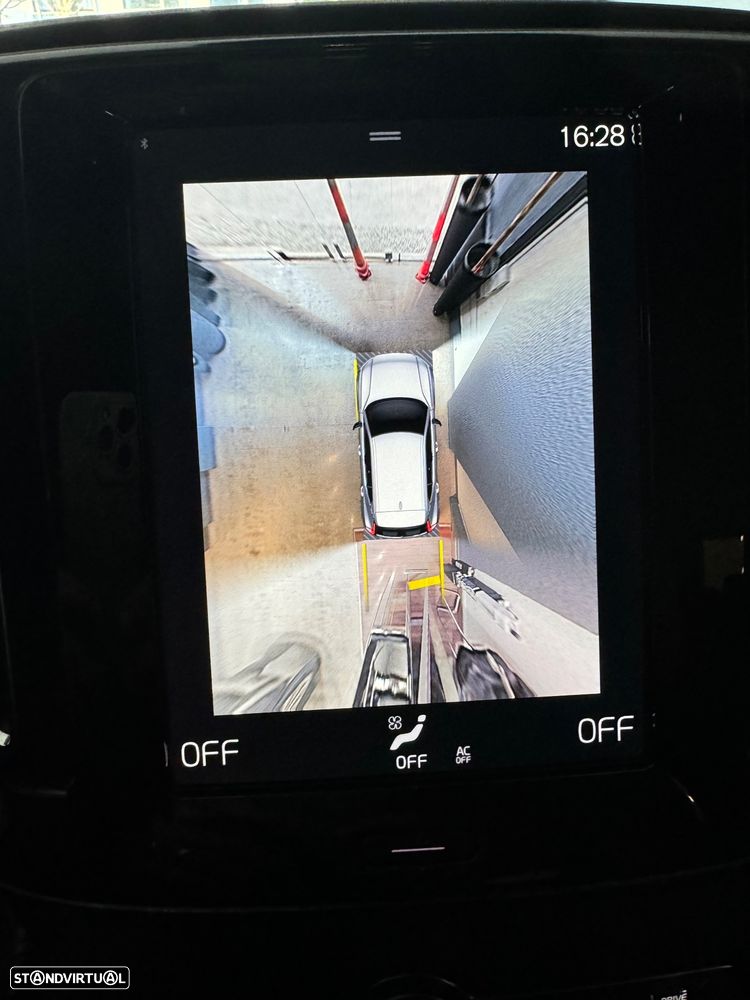 Volvo XC 40 1.5 T4 PHEV Inscription - 32