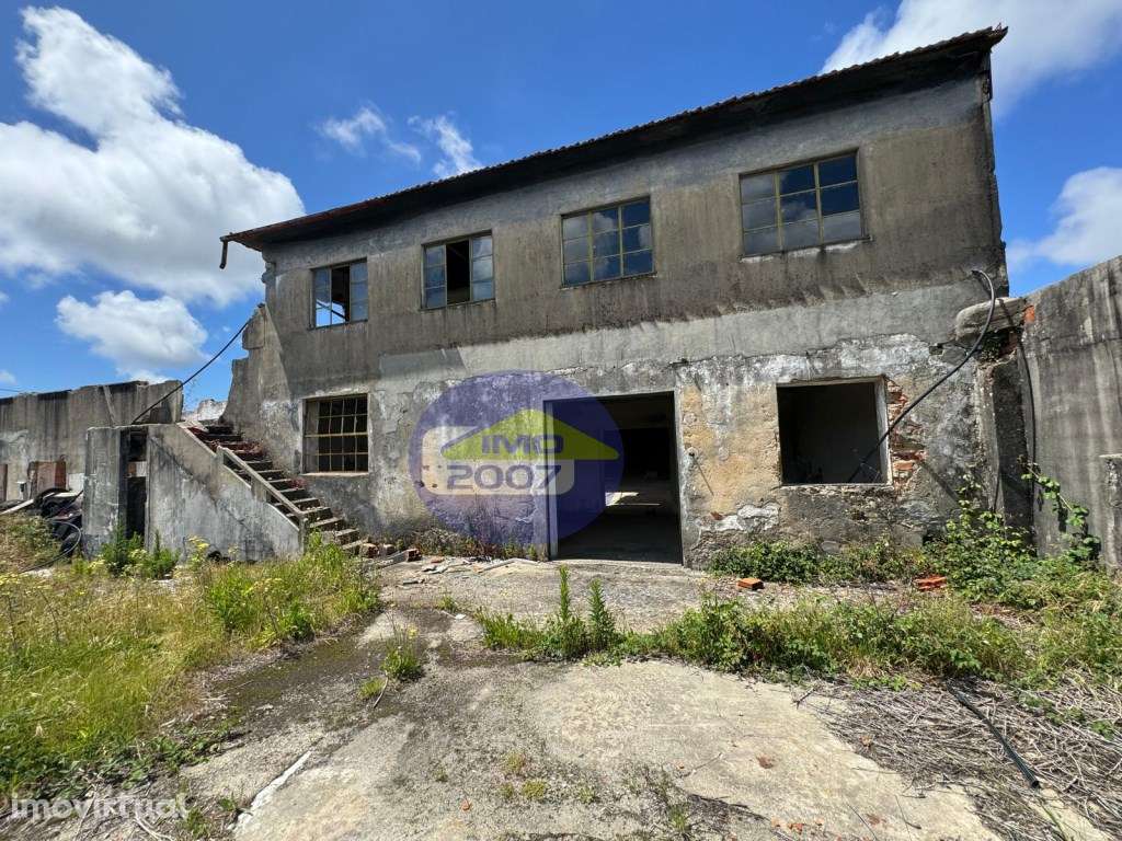 Armazém em Santa Maria de Lamas - Grande imagem: 4/21