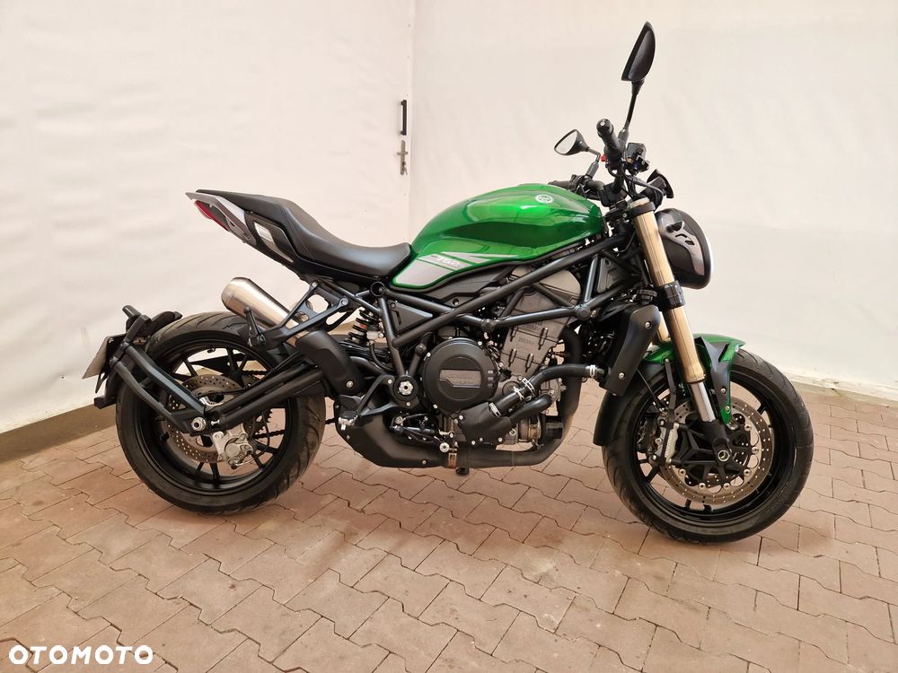 Benelli 752 S - 10