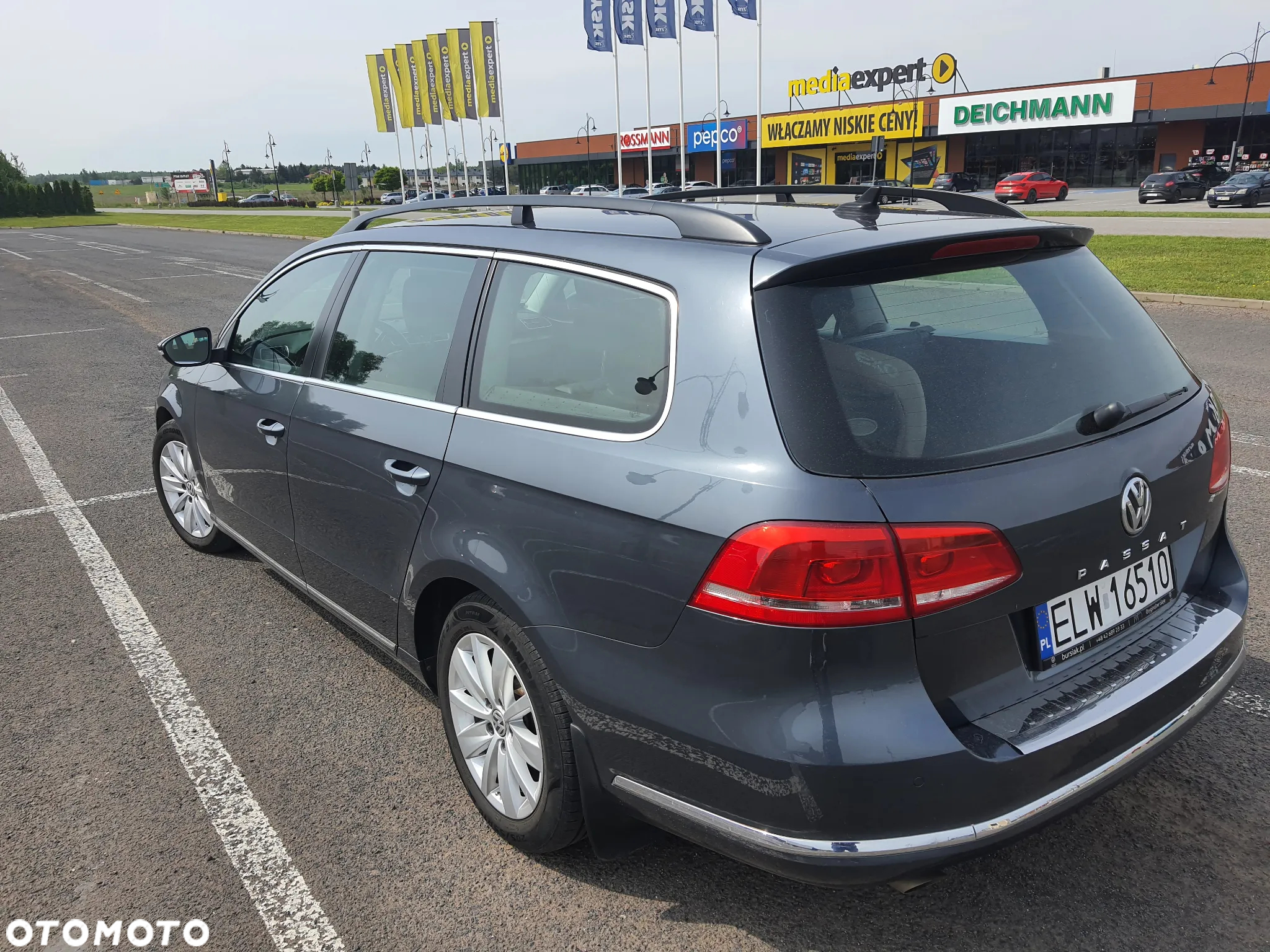 Volkswagen Passat 1.6 TDI DPF BlueMot Comfortline - 8