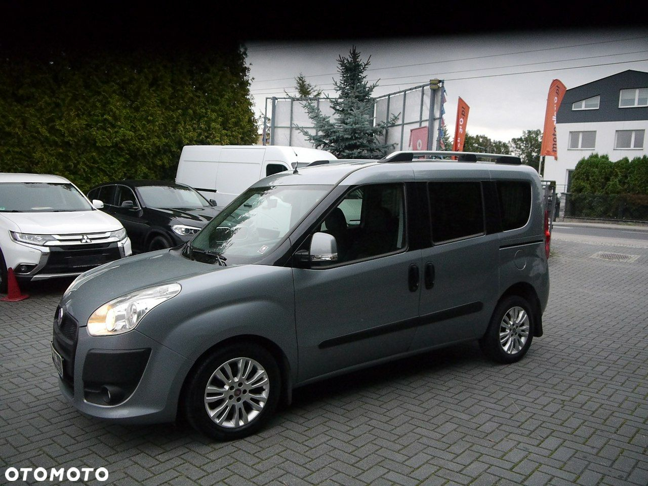 Fiat Doblo 2.0 16V Multijet lang Lounge - 12
