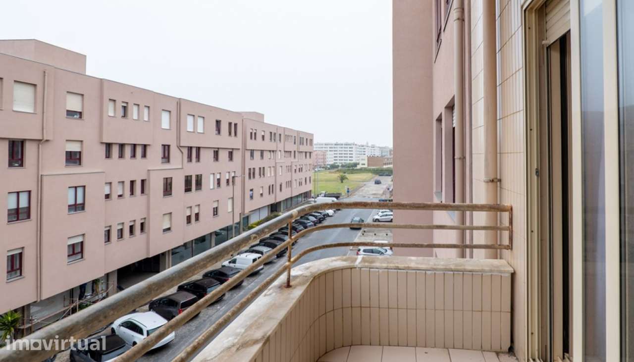 Apartamento T2 com varandas perto do mar em Leça da Palmeira - Grande imagem: 4/18