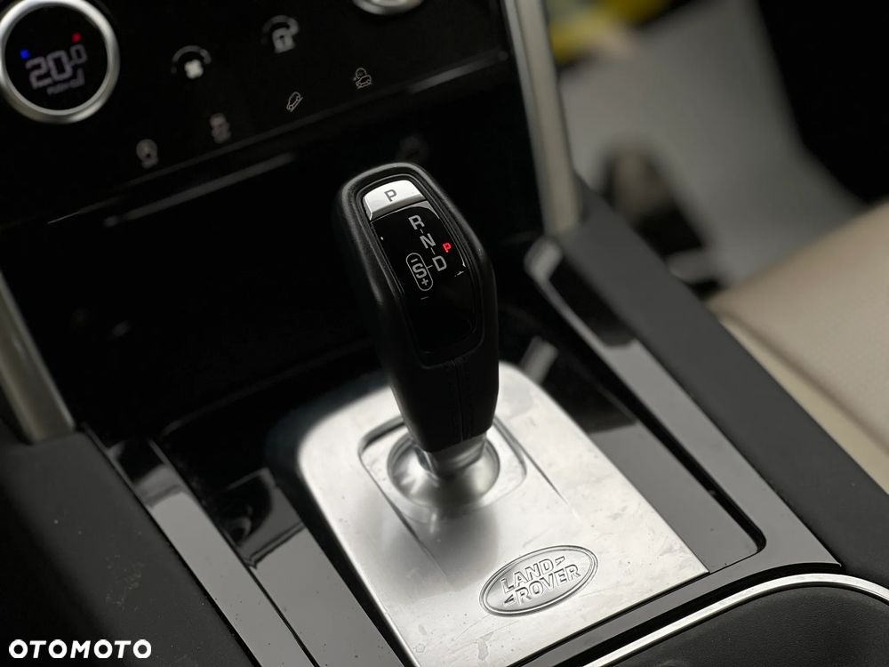Land Rover Discovery Sport - 21