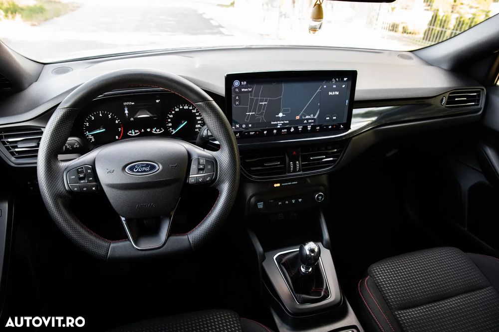 Ford Focus - 10